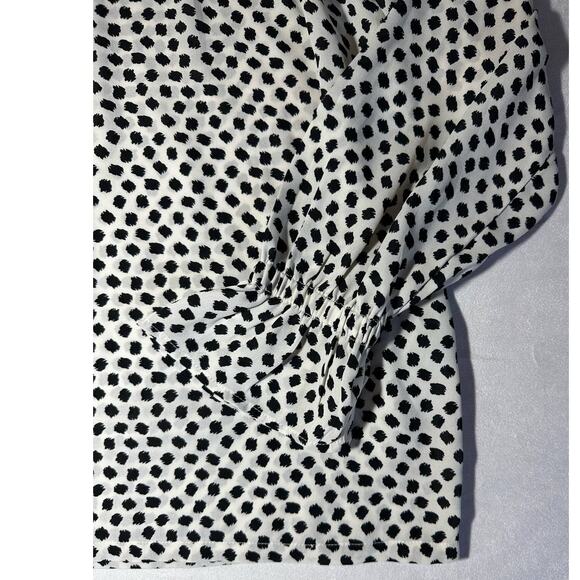 Banana Republic White And Black Blouse Size Small - Picture 6 of 6